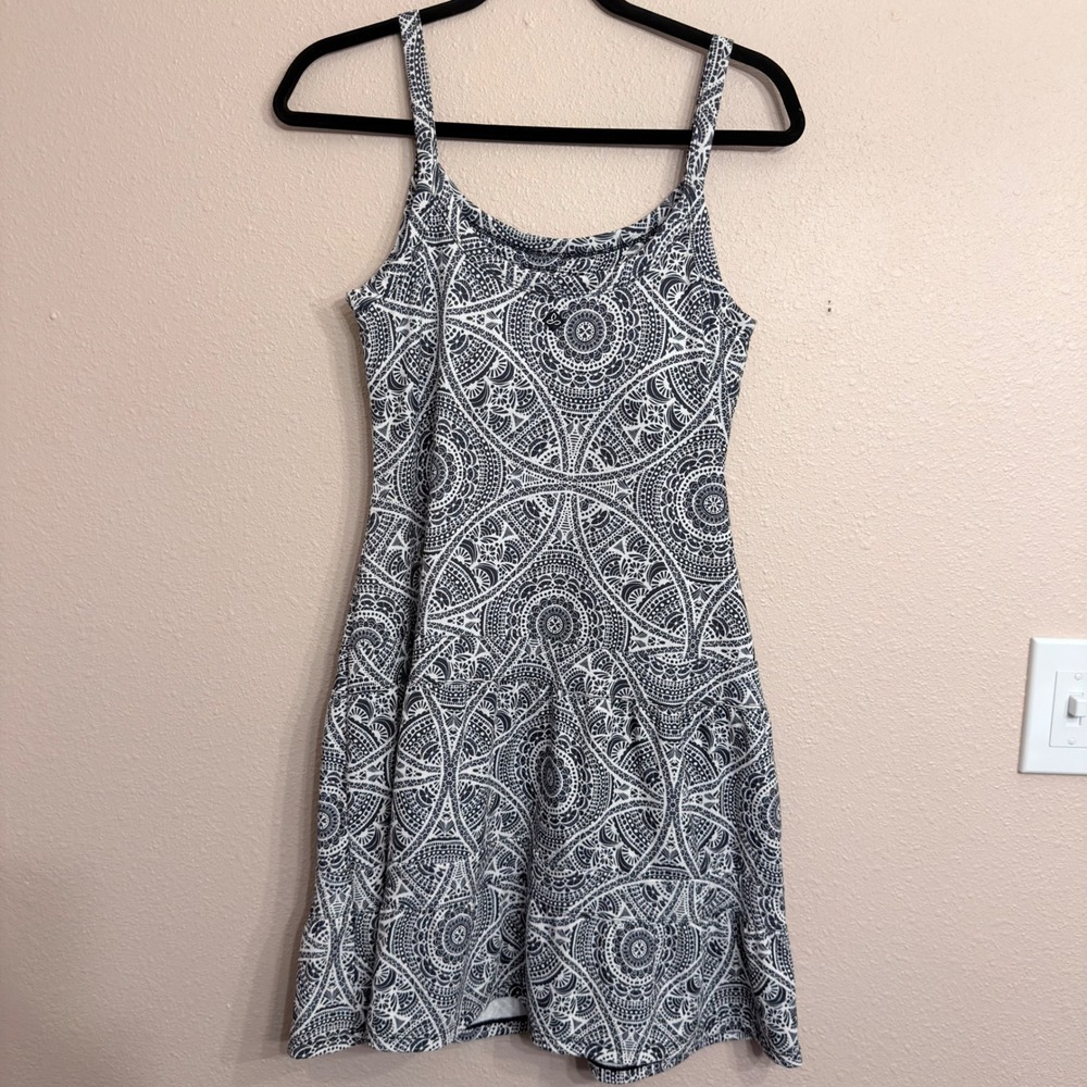 Prana Quinn Dress Small Black White Mandala Print Shelf Bra Tiered Mini Dress - Picture 3 of 9